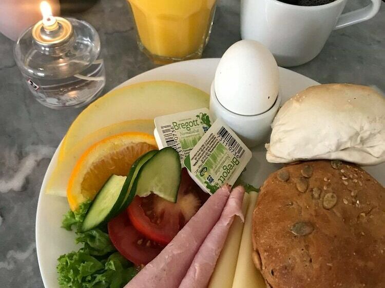 浴室共有ベーシックルーム, Systrar & Bonor Bed And Breakfast