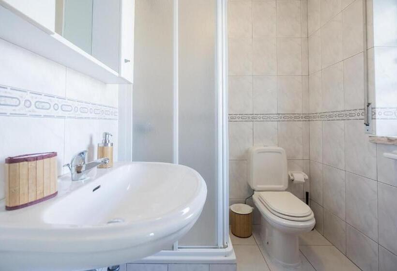 Номер Стандарт, H2o Guesthouse
