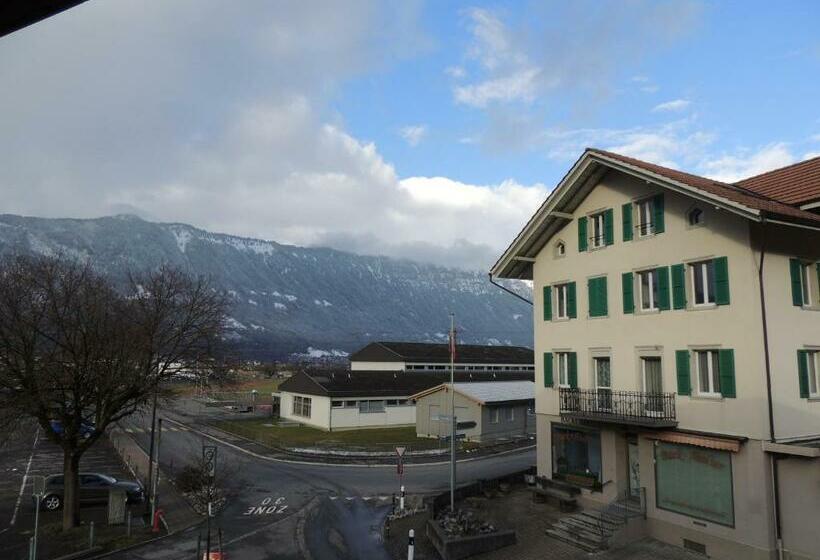 Номер Стандарт с Балконом, Gasthof Hirschen In Wilderswil