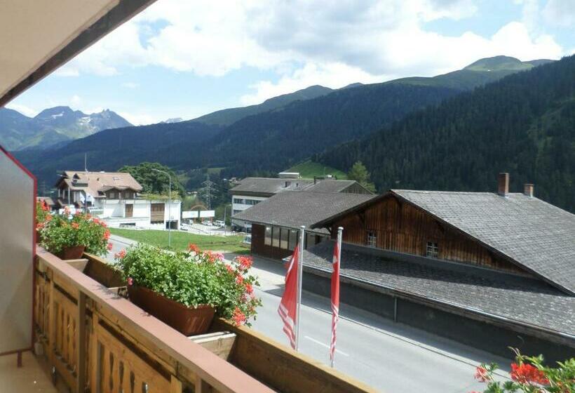 스탠다드 발코니 룸, Mira