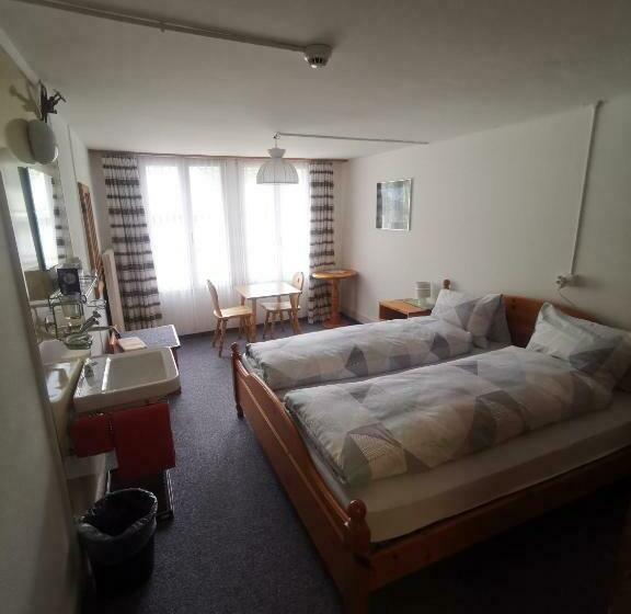 Кровать в Общей Комнате, Self  Check  In Hotel Regina Beatenberg