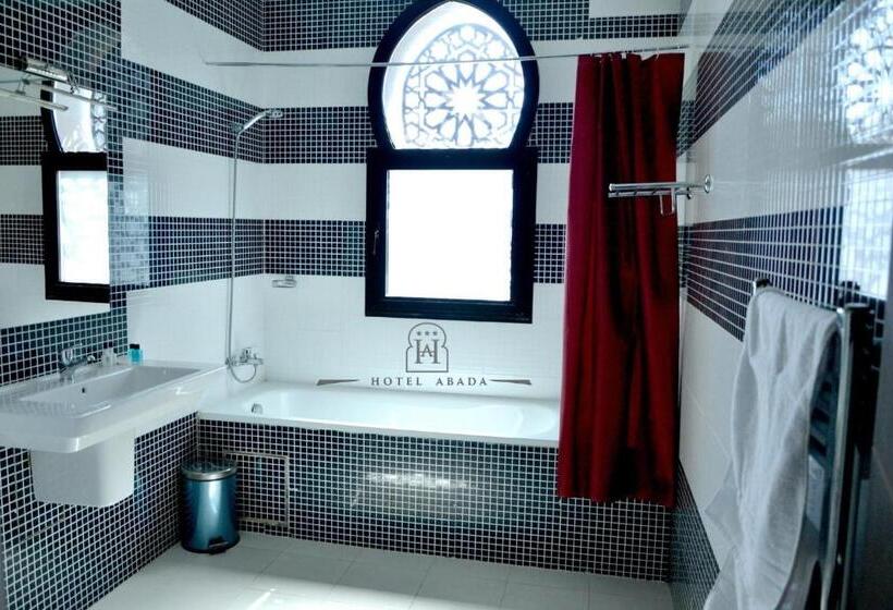 اتاق لوکس با چشم‌انداز دریا, Abada Hôtel Mostagaem