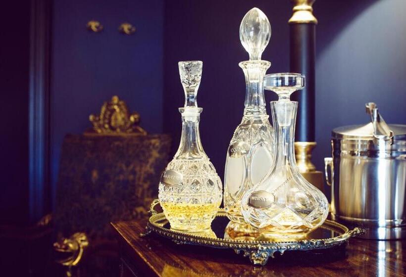 디럭스 룸 킹사이즈 침대, Boutique Hotel Opus One