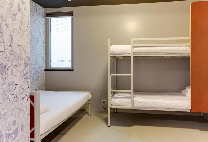 Standard Quadruple Room, Clinknoord Hostel