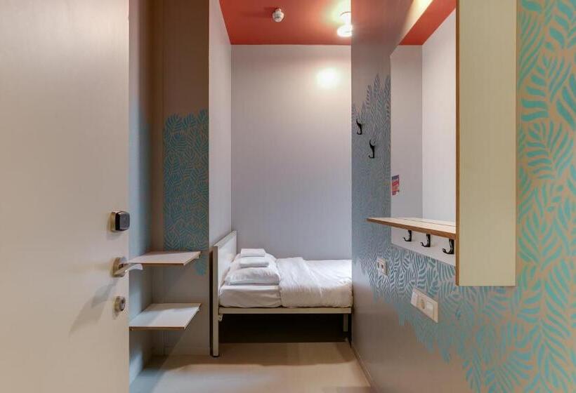 Standard Single Room, Clinknoord Hostel