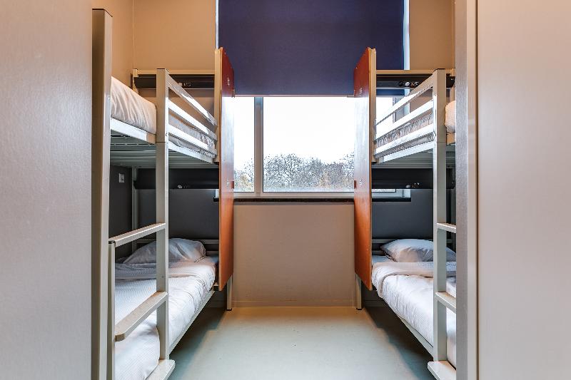 Bed in Shared Room, Clinknoord Hostel