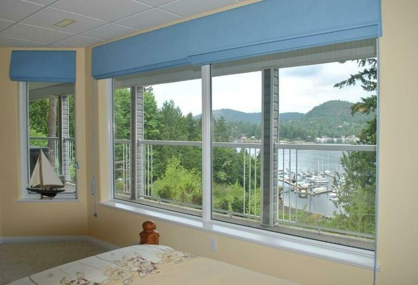 스위트, Madeira Park Oceanview Suites
