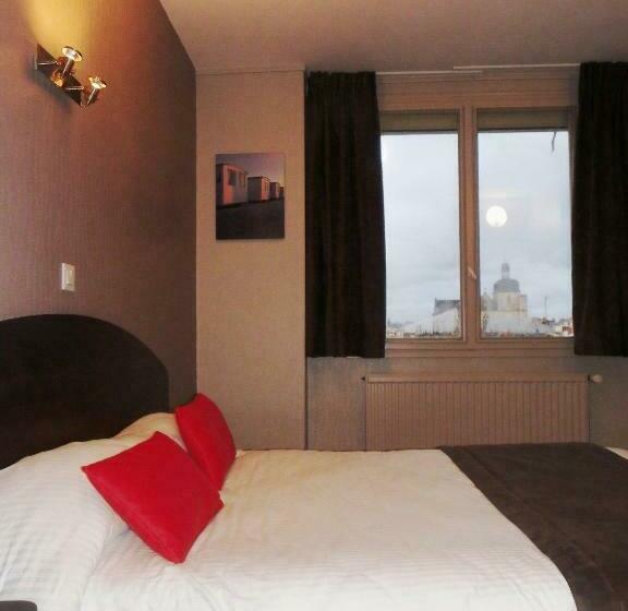 Номер Стандарт, Hôtel Du Port