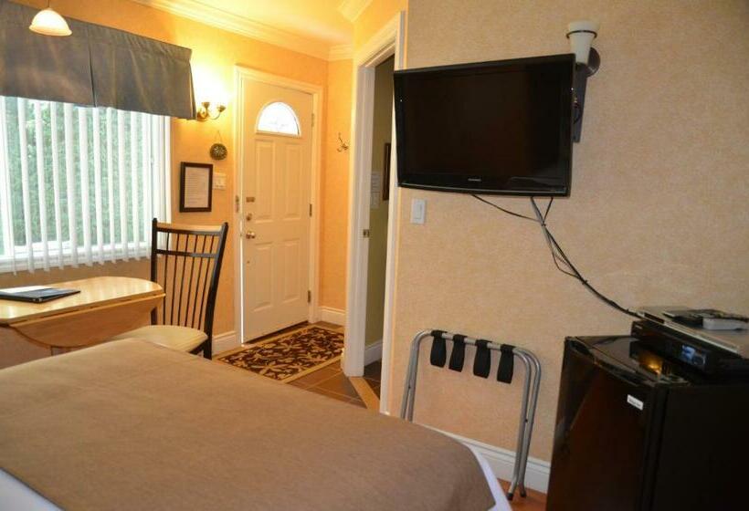 Номер Стандарт с Гидромассажем, Motel Derfal