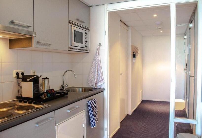 스위트, Strandhotel Buren Aan Zee