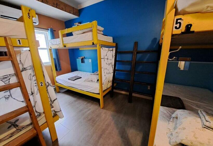 Кровать в Общей Комнате, Auberge Jeunesse à Loulou