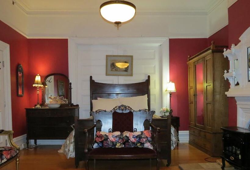 חדר אקונומי, The Roses Heritage Inn