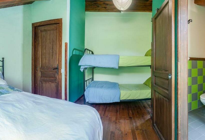 Четырехместный Номер Стандарт, Albergue A Noguera