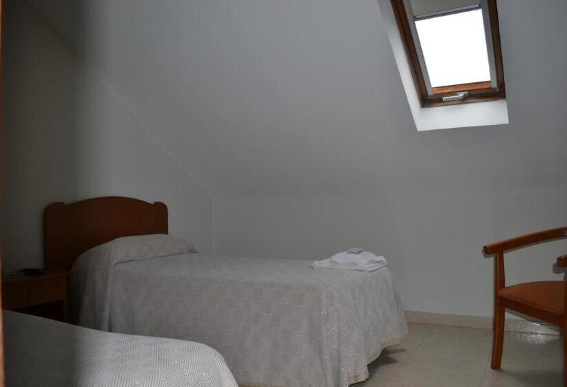 Номер Стандарт Индивидуальный, Hostal Galicia Arteixo