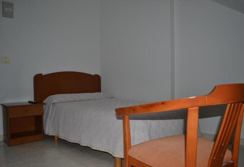 Номер Стандарт Индивидуальный, Hostal Galicia Arteixo