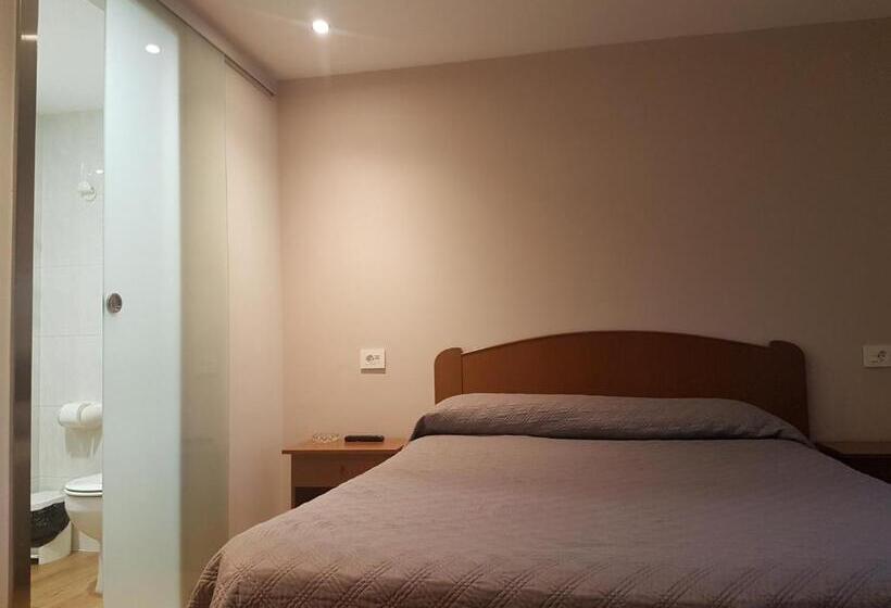 Номер Стандарт, Hostal Galicia Arteixo