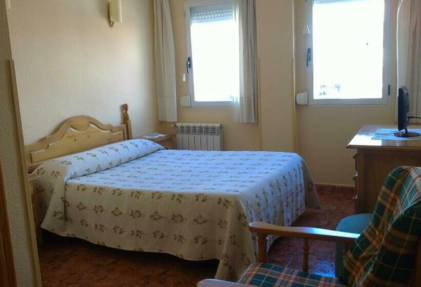Номер Стандарт, Hostal Sunami