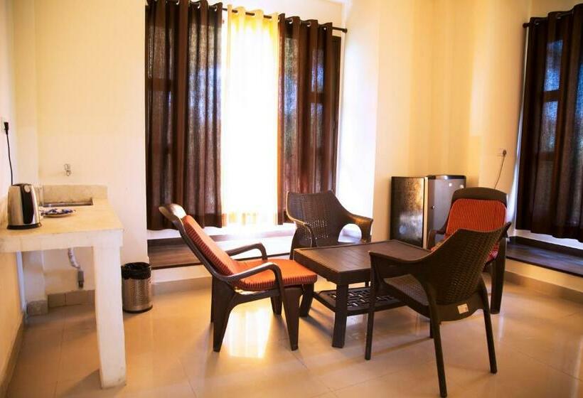 디럭스 룸, Corbett Treat Resort