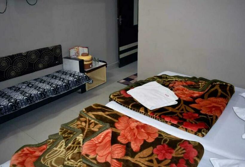 اتاق لوکس, Mittal Inn