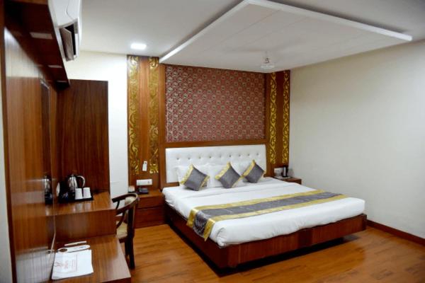 수피리어 스위트, Simran Pride, Raipur