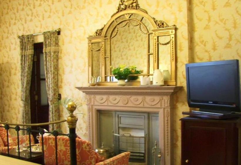 Люкс, Gajner Palace Heritage By Hrh Group Of Hotels