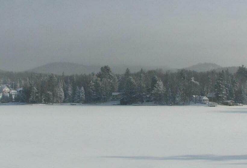 Номер Стандартный Кровать Куин, Pine Knoll Hotel Lakeside Lodge & Cabin
