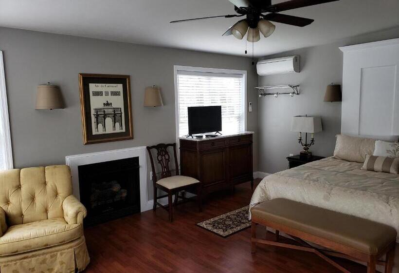 Номер Deluxe Кровать Кинг, Cameron Estate Inn