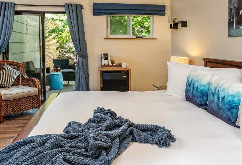 Номер Superior Кровать Кинг, Sheridan House Inn  Adult Only Accommodation