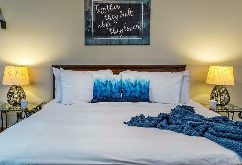 Номер Superior Кровать Кинг, Sheridan House Inn  Adult Only Accommodation