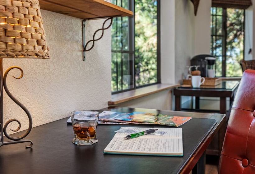 Номер Премиум, Sheridan House Inn  Adult Only Accommodation