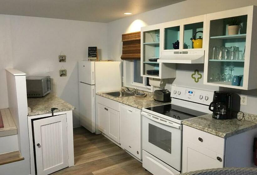 Номер Стандарт Вид на Море, Beaches Inn | Sandpiper Pier Cottage