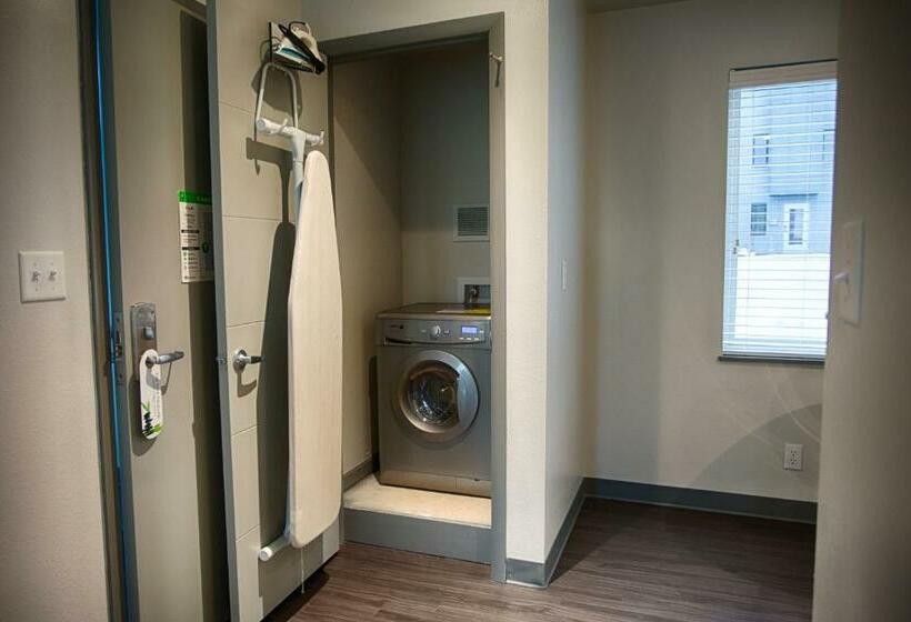 장애인을 위한 스위트, Z Loft Extended Stay