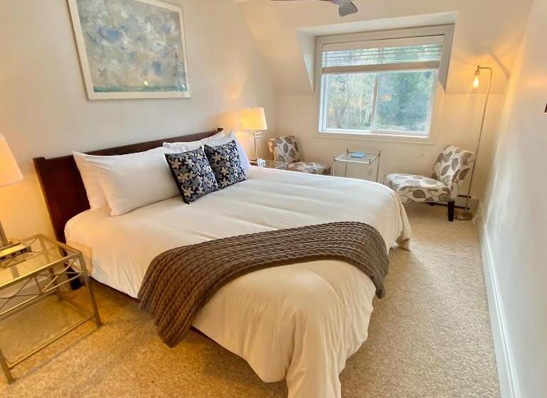 اتاق استاندارد با تخت بزرگ, Otter's Pond Bed And Breakfast