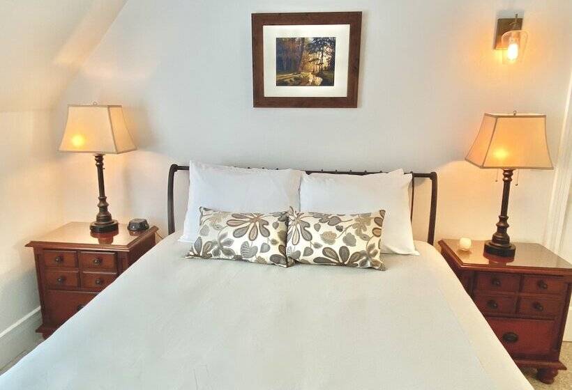 اتاق لوکس, Otter's Pond Bed And Breakfast