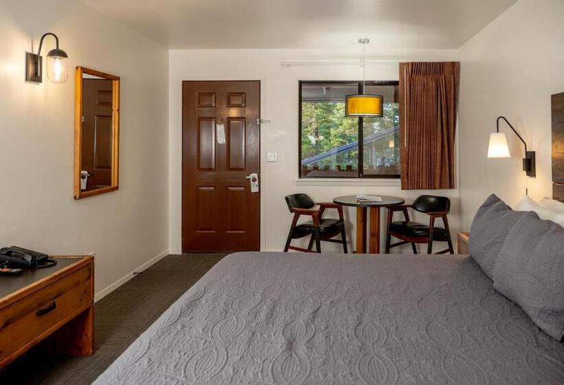 Стандартный Номер Кровать Кинг, Eagle Cap Chalets