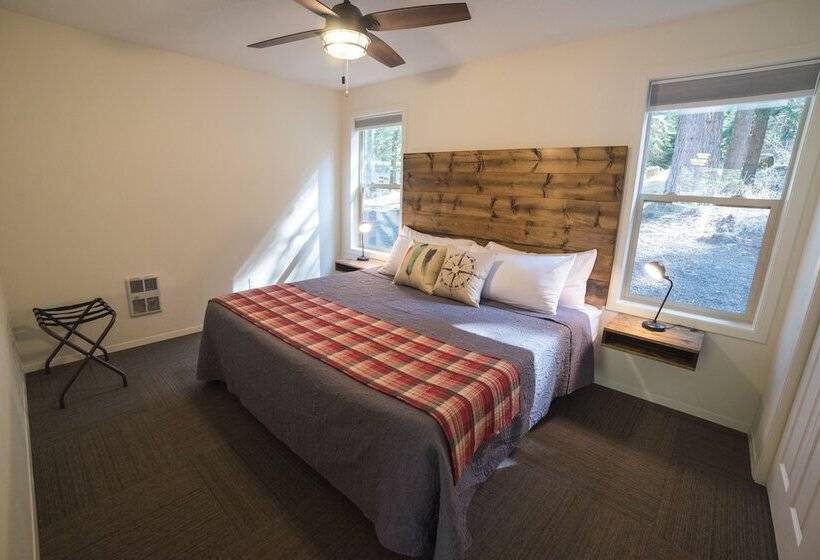 Хижина, Eagle Cap Chalets