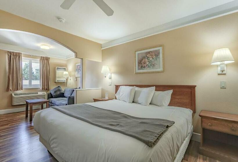 스위트 킹사이즈 침대, Shasta Pines Motel & Suites