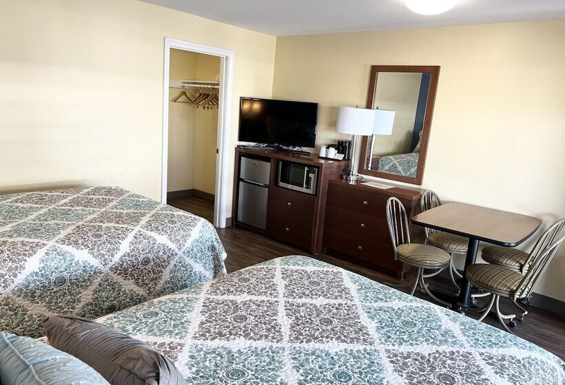 带2个双人床的标准工作室, Scarborough Beach Motel