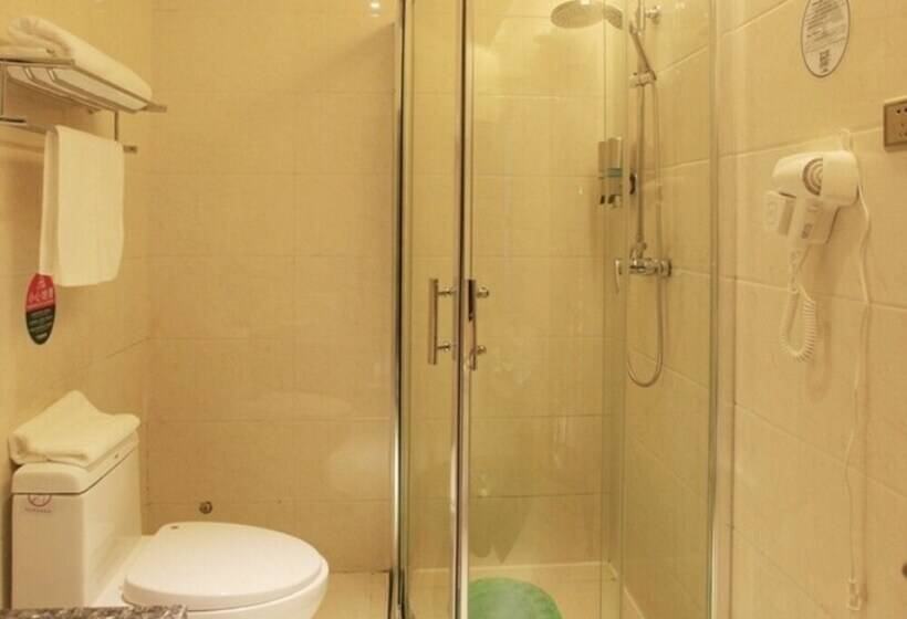 Номер Стандарт, Greentree Inn Shandong North Weihai Station North International Bathing Beach Business