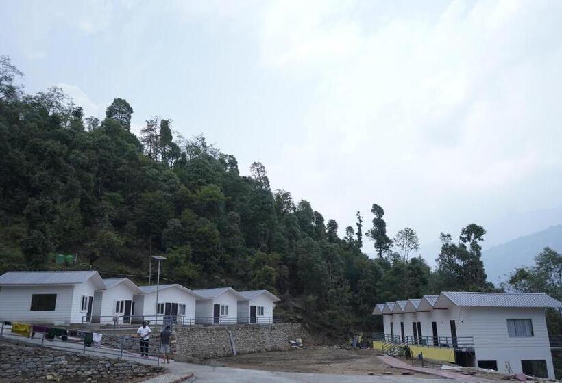 스탠다드 룸 산 전망, Kedar Wonderland Heli Resort