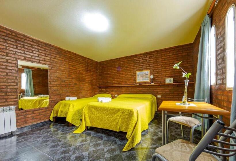 四人标准间, Nuevo Hotel Carmel