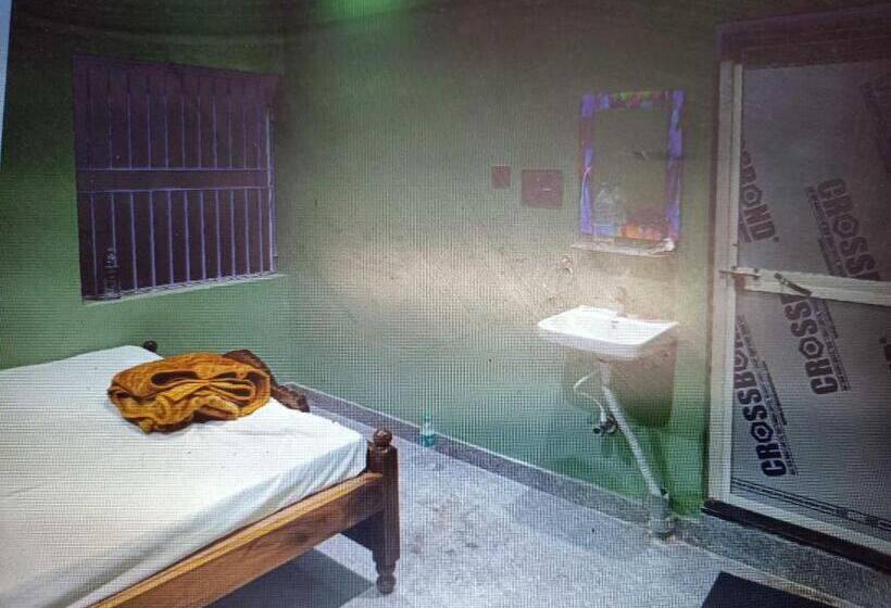 Трехместный Номер Классика, Oyo Kunika Guest House