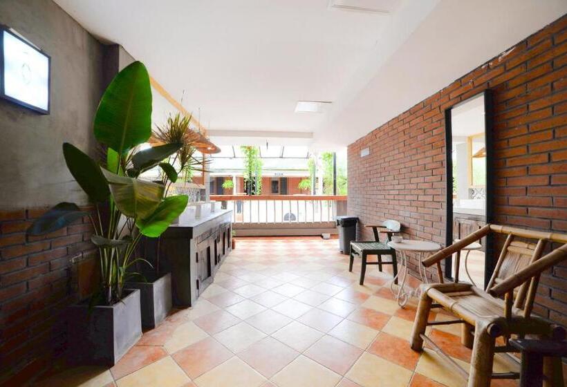 سرير فى غرفة مشتركه, Chengdu Mix Hostel Courtyard Poshpacker