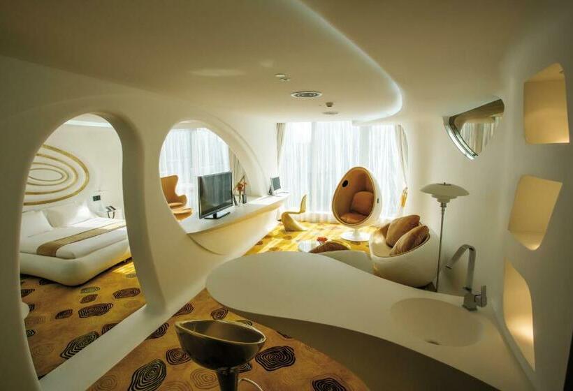 Люкс Повышенной Комфортности, Guangzhou Planet