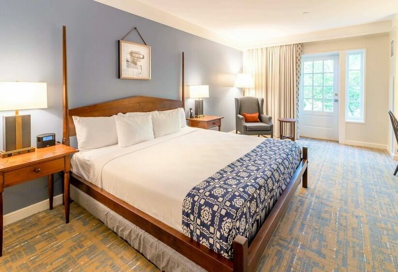 디럭스 룸, Williamsburg Lodge, Autograph Collection