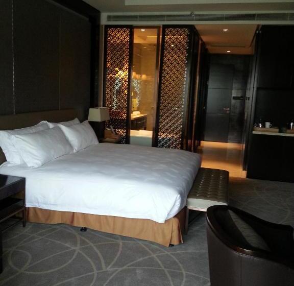 Номер Deluxe Вид на Озеро, Primus Hotel Qipan Moutain Shenyang