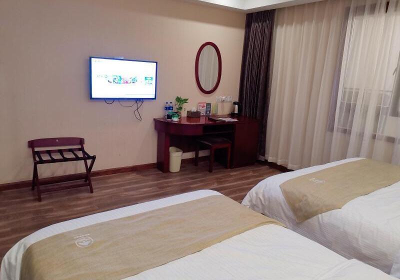Семейный Номер, Greentree Inn Changzhou Henlin Town Zhongtian Express