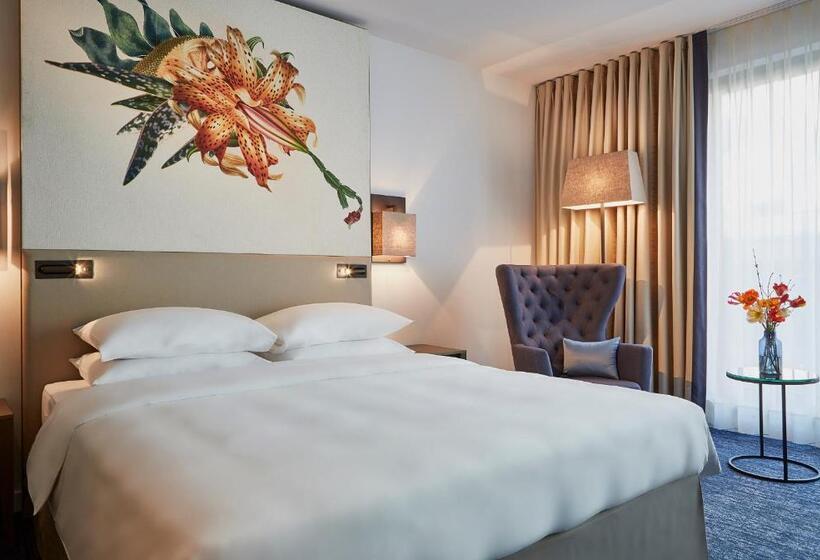 Club Room King Bed, Hyatt Regency Amsterdam