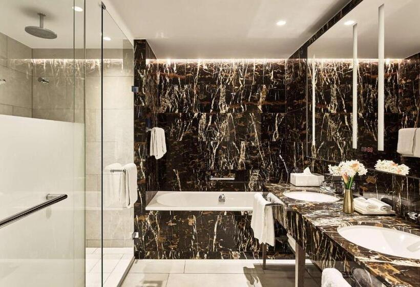 Suite, Hyatt Regency Amsterdam