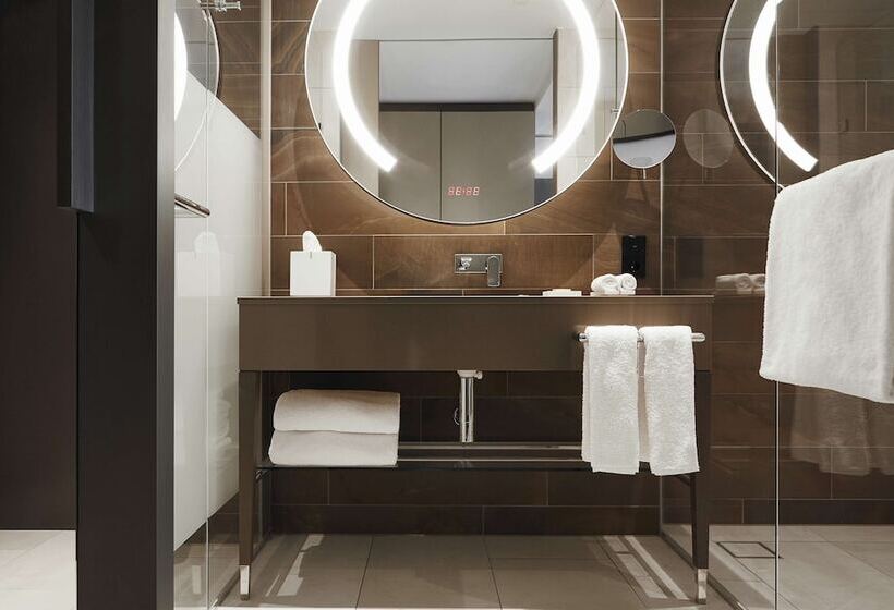Standard Room, Hyatt Regency Amsterdam